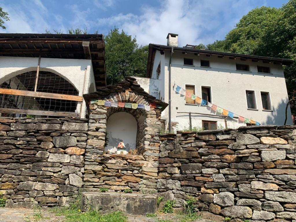 Secret Mountain Retreat Valle Cannobina Orasso Exterior photo